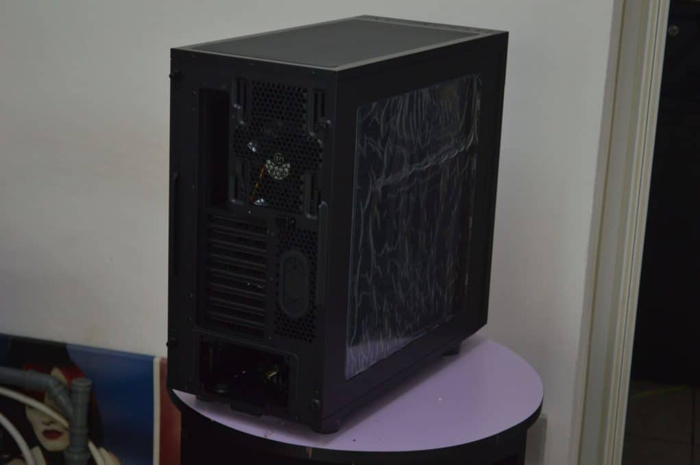 review Carcasa Thermaltake F31 Suppressor